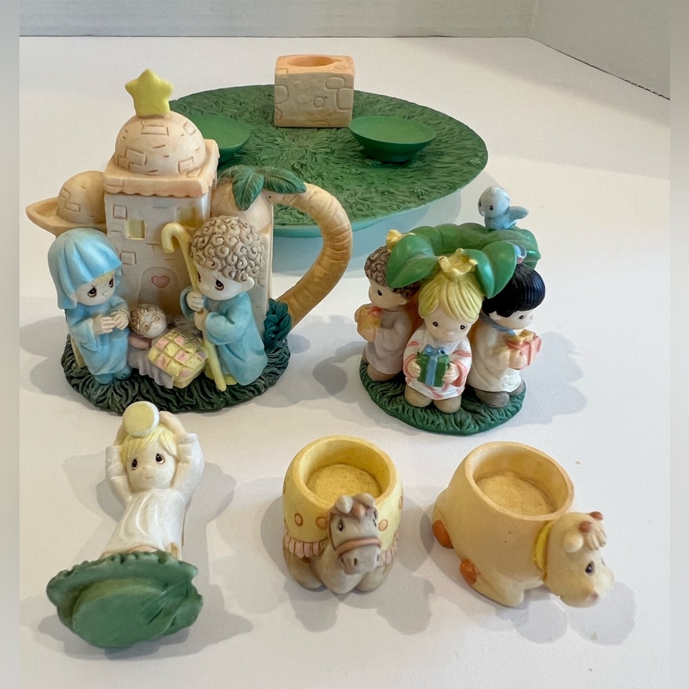 Precious Moments 1998 Nativity Mini Tea
Set Display INCOMPLETE missing spoon - Picture 11 of 13
